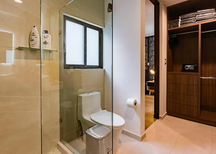 Urban Elegance With Balcony Views Apartamento *