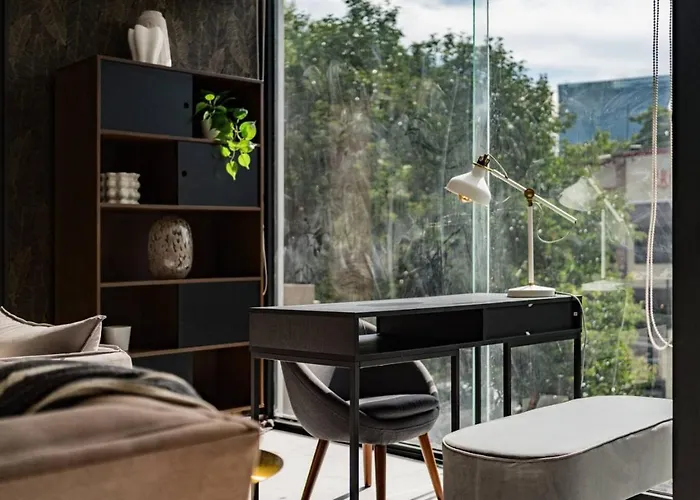 Urban Elegance With Balcony Views *